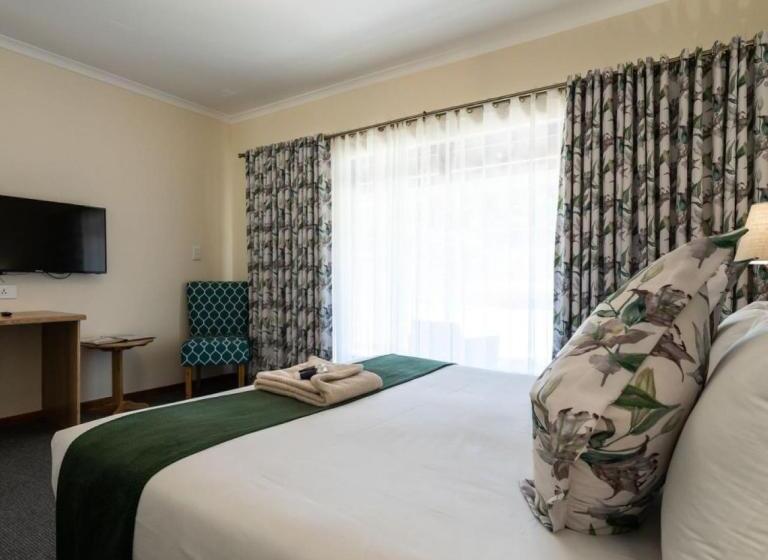 Gooderson Drakensberg Gardens Golf & Spa Resort