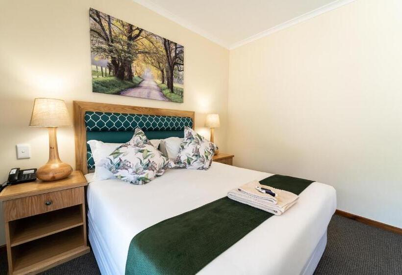 Gooderson Drakensberg Gardens Golf & Spa Resort