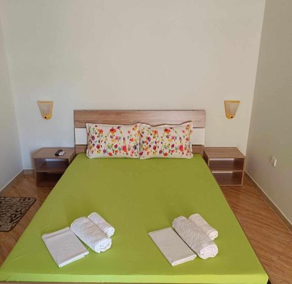 酒店 виктория созопол