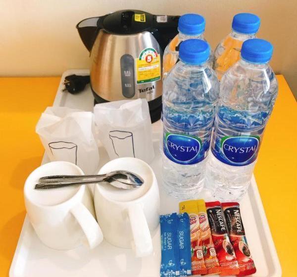 Отель Baan Ton Chan