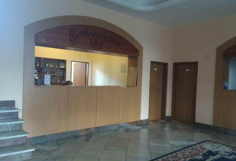 호텔 Belvedere Příbram