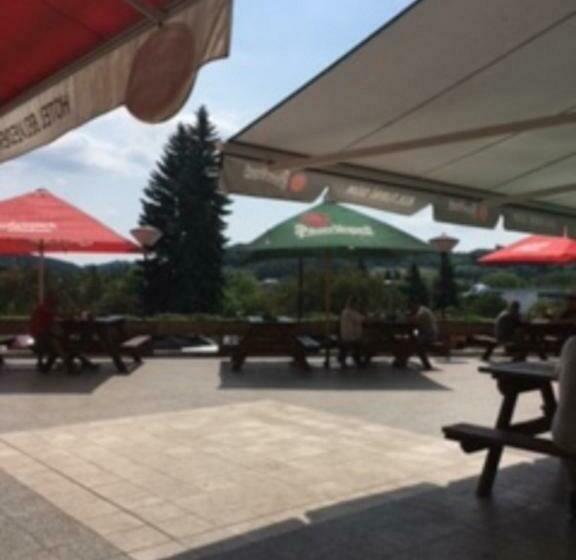 호텔 Belvedere Příbram