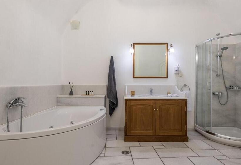 هتل Chelidonia Luxury Suites