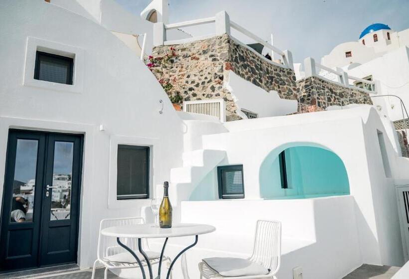 هتل Chelidonia Luxury Suites