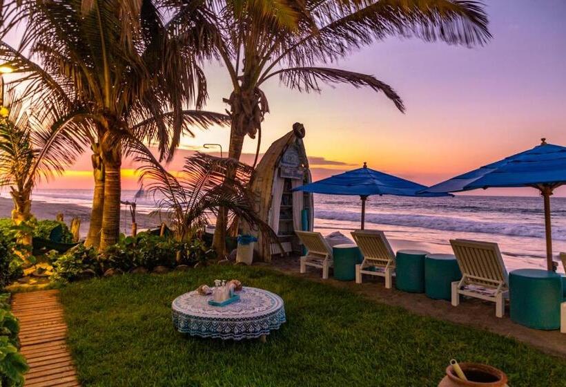 Отель Dco Suites Lounge & Spa