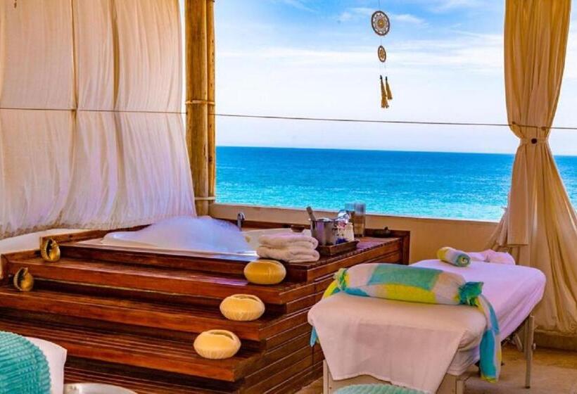 Отель Dco Suites Lounge & Spa