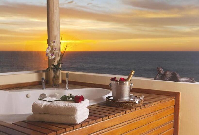 Отель Dco Suites Lounge & Spa