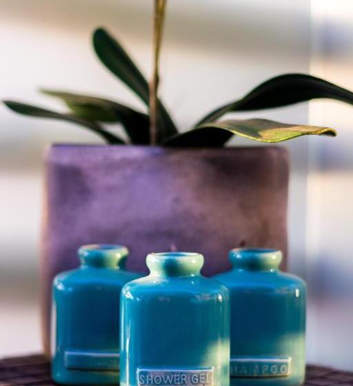 Отель Dco Suites Lounge & Spa