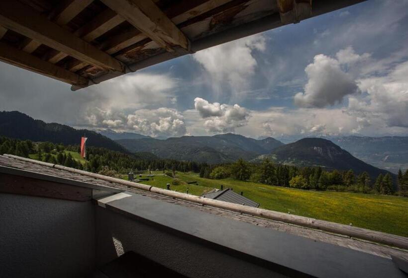 בית מלון כפרי Der Zirmerhof