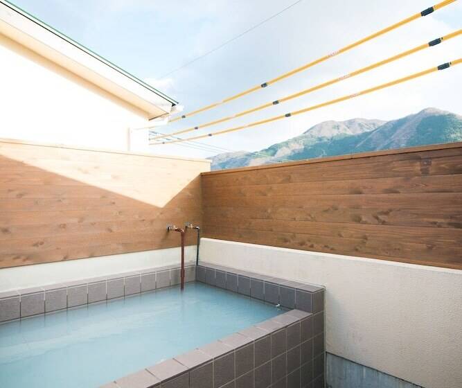 فندق Etavia Yufuinekimae