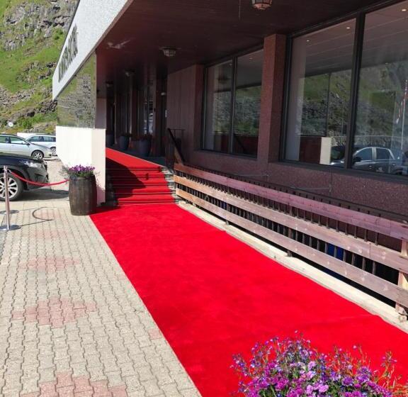 Отель Live Lofoten