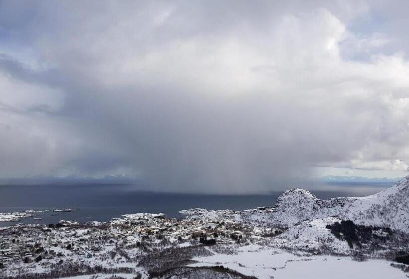 Отель Live Lofoten