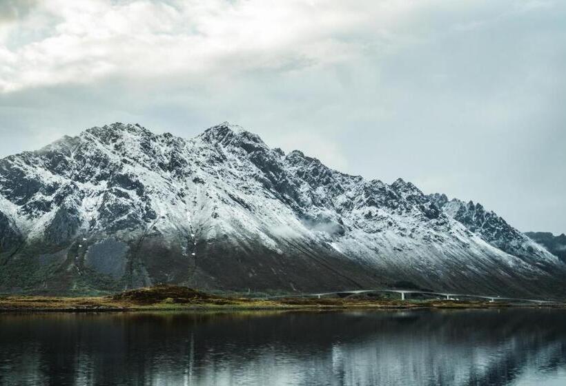 Отель Live Lofoten