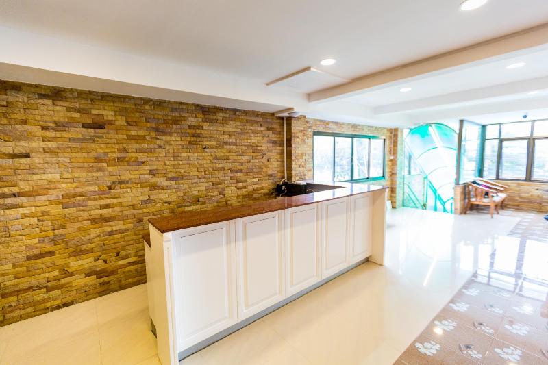 ホテル Marina Jomtien Beach