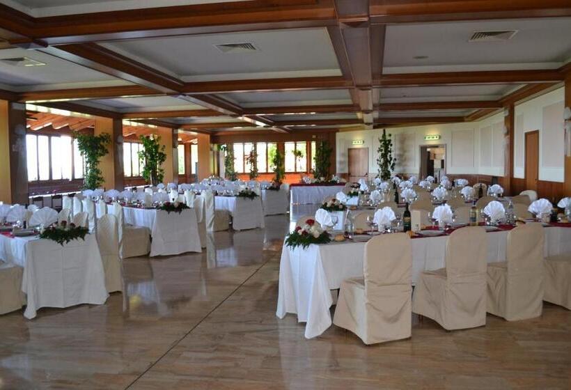 Отель Miramonti