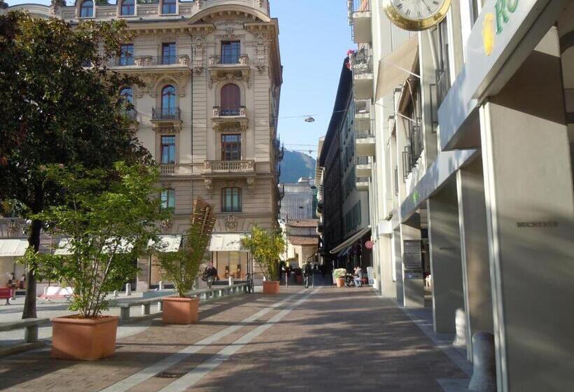 ホテル Swiss Lodge Nassa Garni