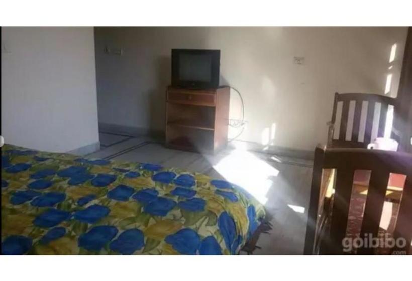 בית מלון כפרי Pleasant Stay Near Library