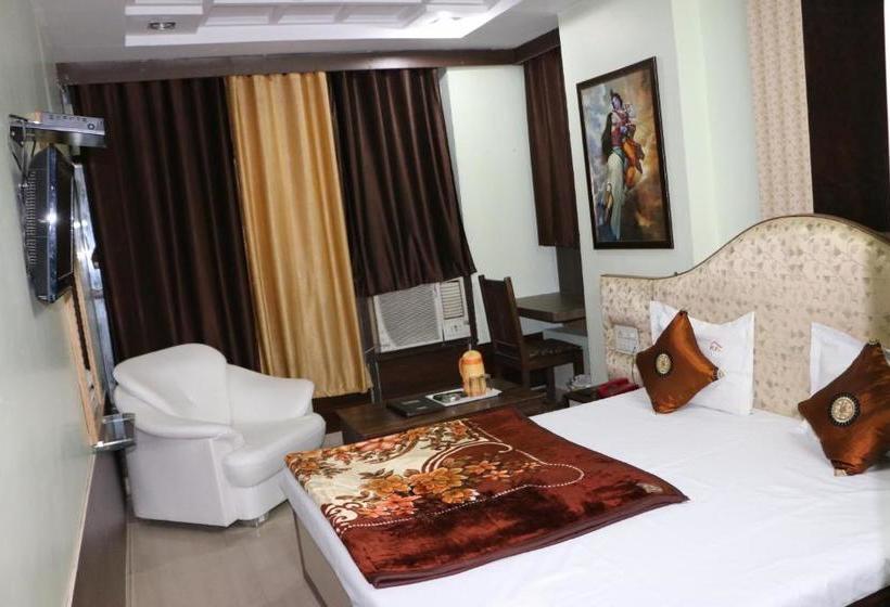 فندق R K Excellency