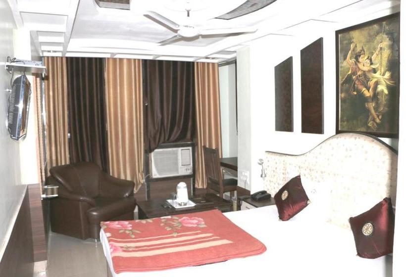 فندق R K Excellency