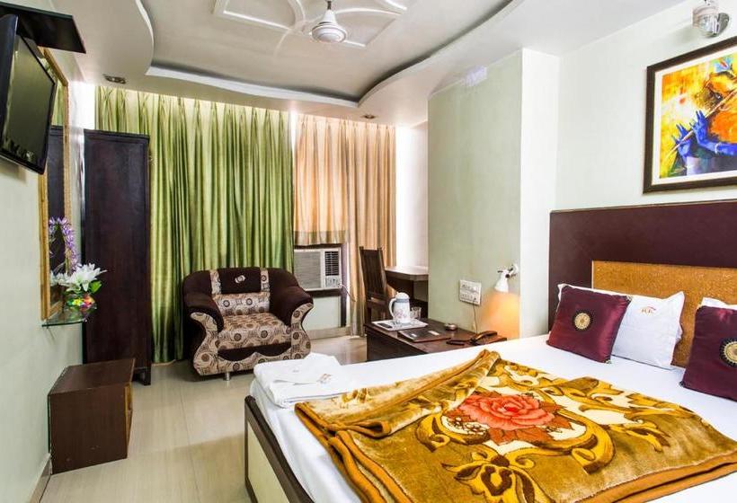 فندق R K Excellency