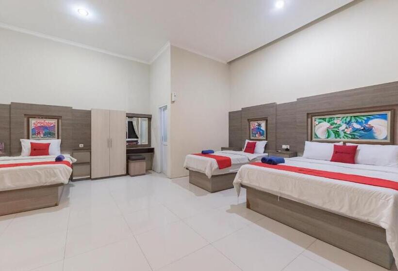 酒店 Reddoorz Resort Premium @ Sangkan Hurip Kuningan