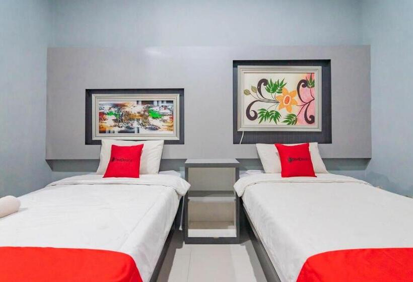 酒店 Reddoorz Resort Premium @ Sangkan Hurip Kuningan