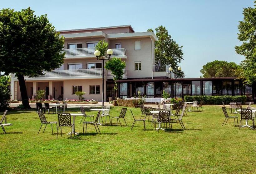 فندق Stella Del Benaco