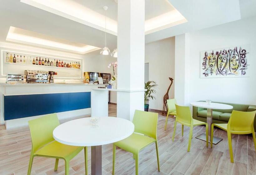 فندق Stella Del Benaco