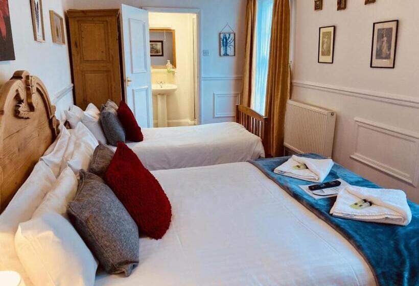 בית מלון כפרי The Bull