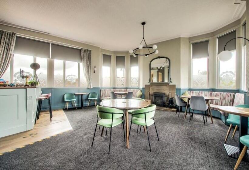 ホテル The Castle