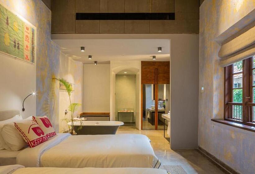 هتل The Postcard Mandalay Hall, Kochi