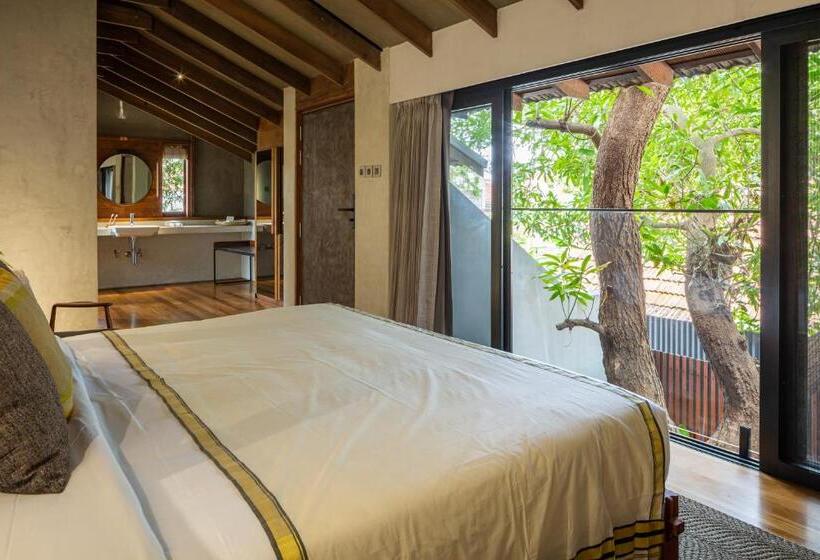 هتل The Postcard Mandalay Hall, Kochi