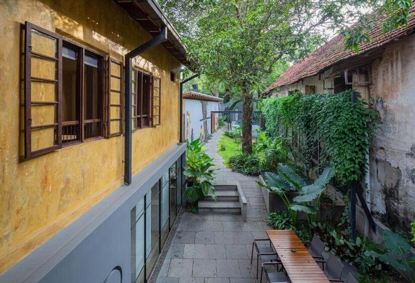 هتل The Postcard Mandalay Hall, Kochi