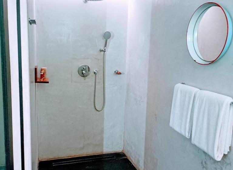 هتل The Postcard Mandalay Hall, Kochi