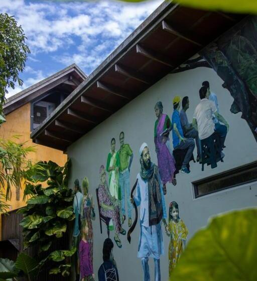 هتل The Postcard Mandalay Hall, Kochi