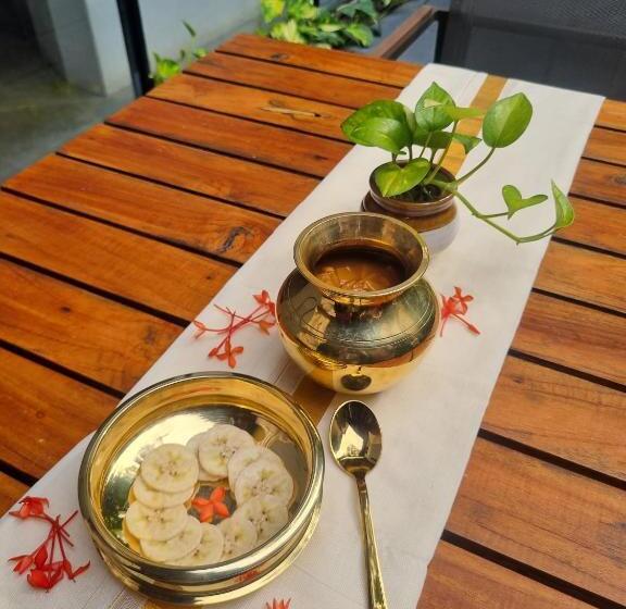 هتل The Postcard Mandalay Hall, Kochi