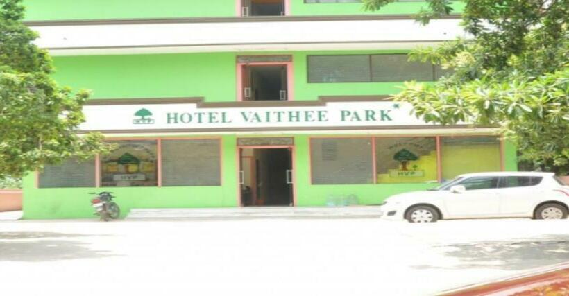 Отель Vaithee Park