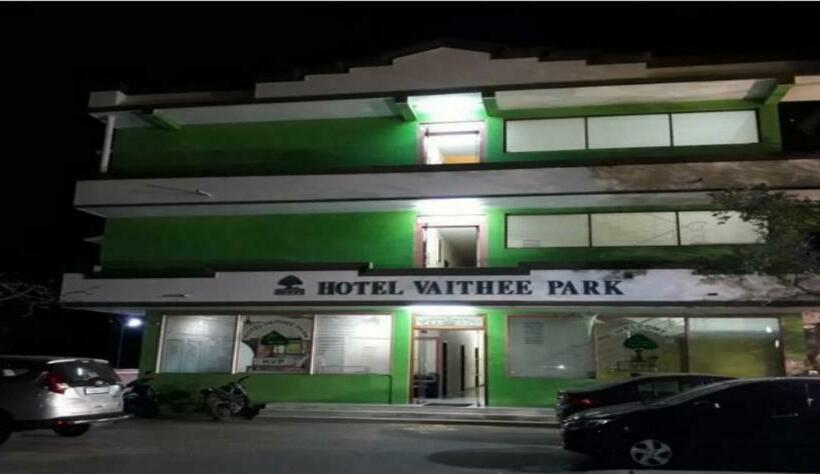 Отель Vaithee Park