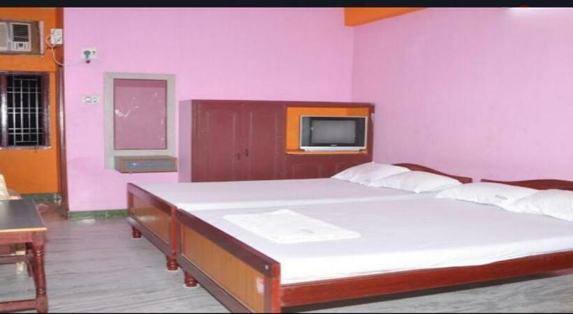 Отель Vaithee Park