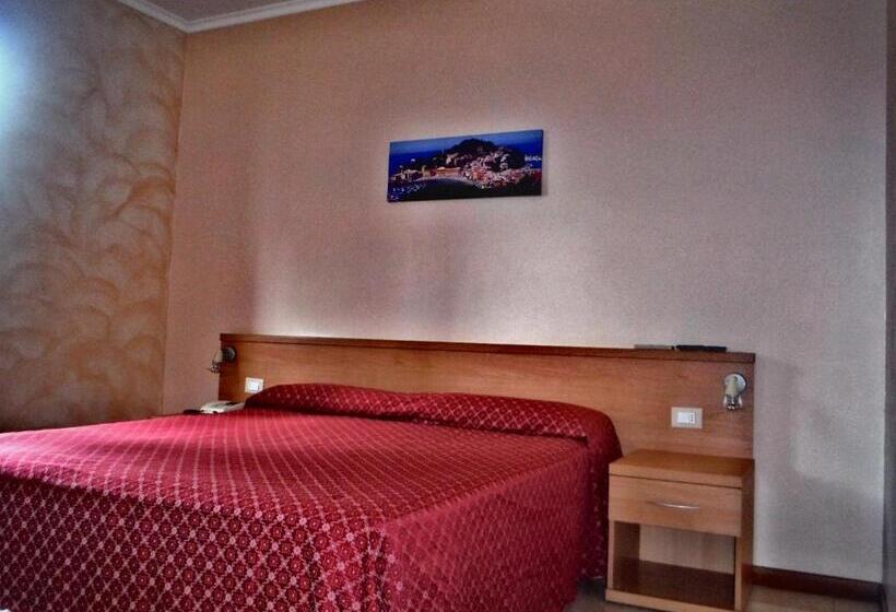 בית מלון כפרי Villa Flora