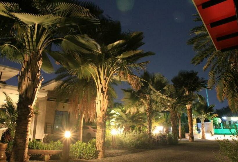 Lopburi Palm Resort
