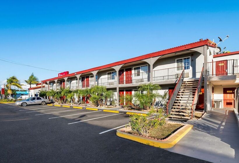 فندق على الطريق Red Roof Inn Los Angeles   Bellflower