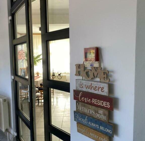 بنسيون Casa Vinga   Restaurant&jacuzzi