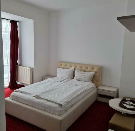 بنسيون Casa Vinga   Restaurant&jacuzzi