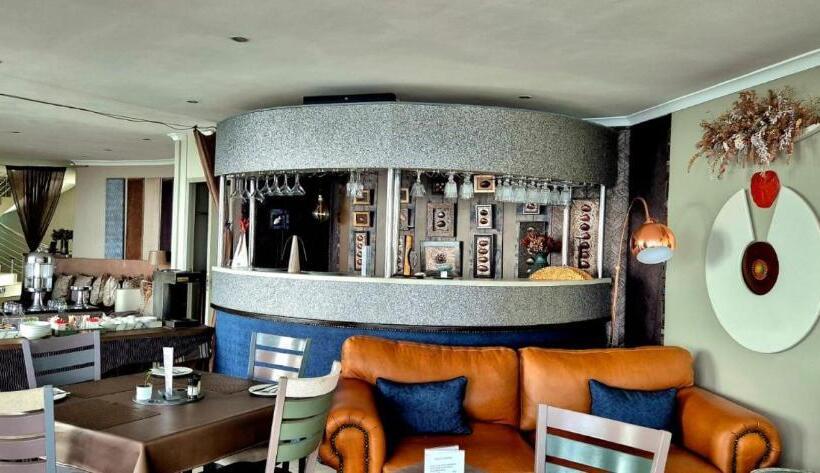 بنسيون Crystal Lagoon Lodge