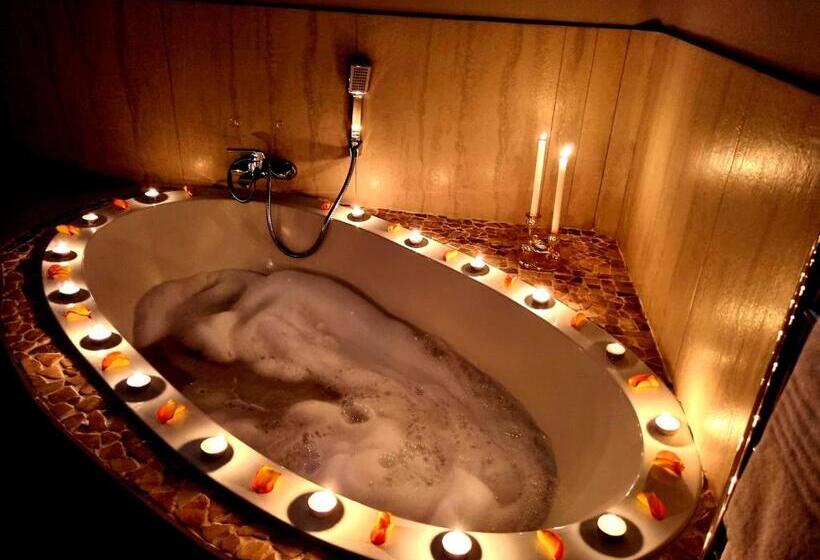 بنسيون Crystal Lagoon Lodge