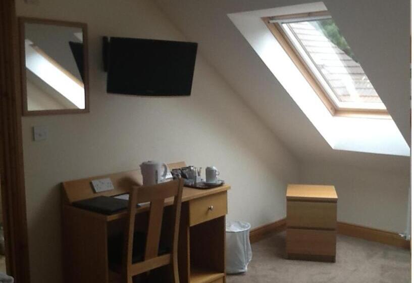 پانسیون Holly Lodge