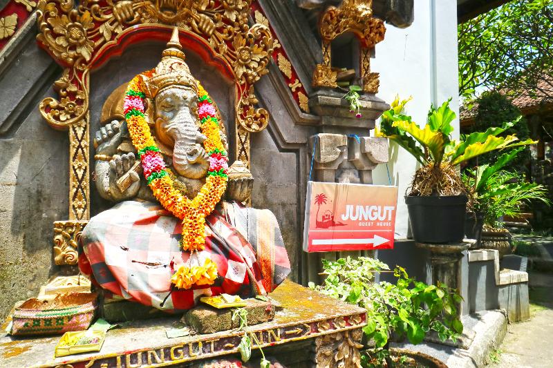 פנסיון Jungut Guest House