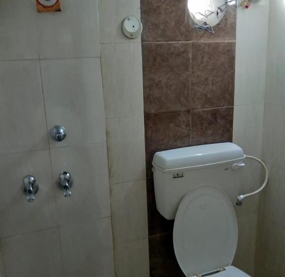 پانسیون Lake Land Guest House