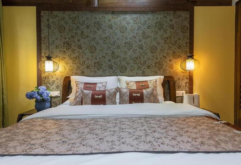 膳宿费 Lijiang Gui Yuan Tian Ju Guesthouse